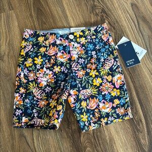 Crown & Ivy Flat Front Navy Floral Shorts